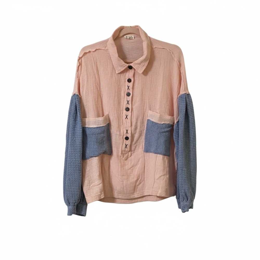 POL Gauze Colorblock Waffle Knit Sleeve Button-Up Small  will fit a medium.
